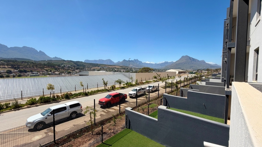 2 Bedroom Property for Sale in Newinbosch Western Cape